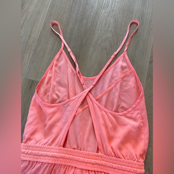 WILFRED 100% Silk Romper in a beautiful Coral Pink color. Size XS - Picture 4 of 8